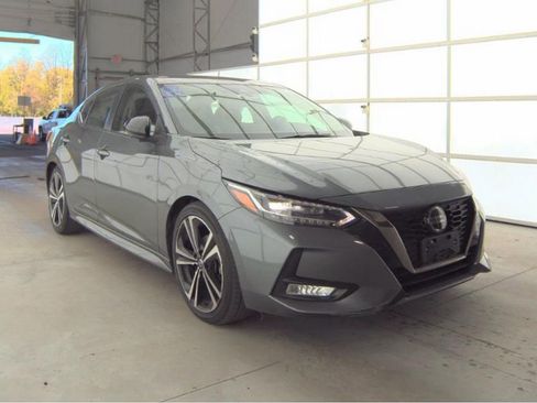 Used 2021 Nissan Sentra SR w/ SR Premium Package FWD image 3
