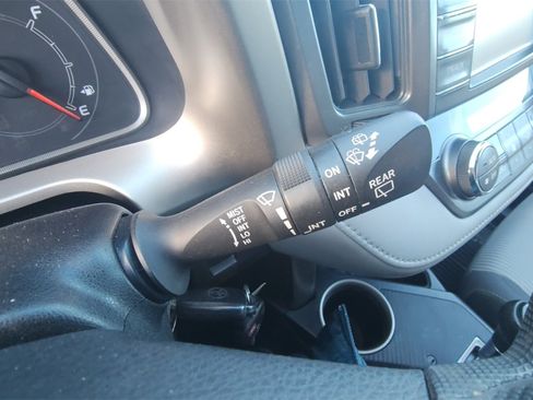 Used 2013 Toyota RAV4 XLE image 14