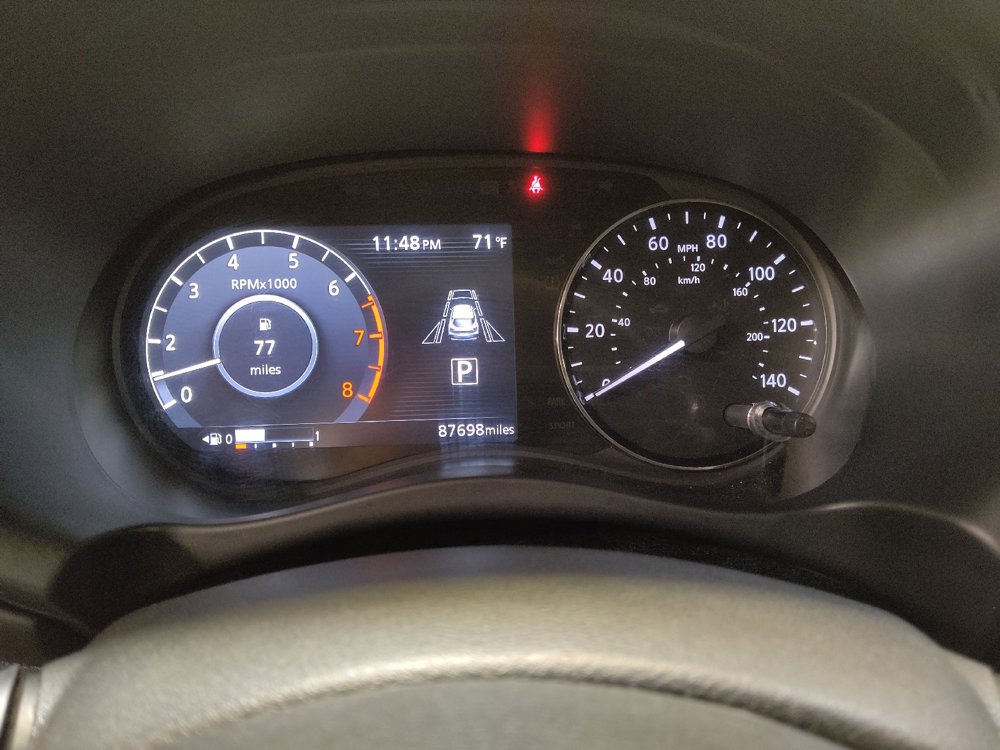 Used 2021 Nissan Kicks SR w/ SR Premium Package FWD image 23