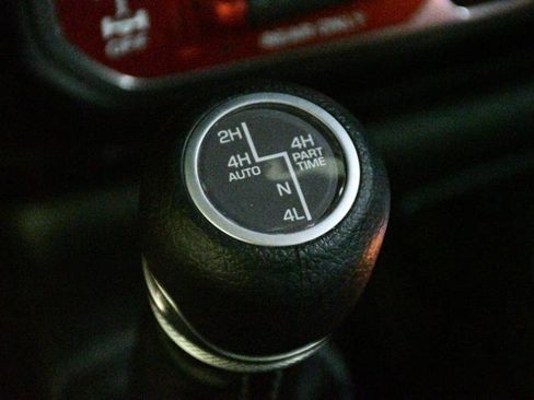 Used 2025 Jeep Wrangler Sport S image 40