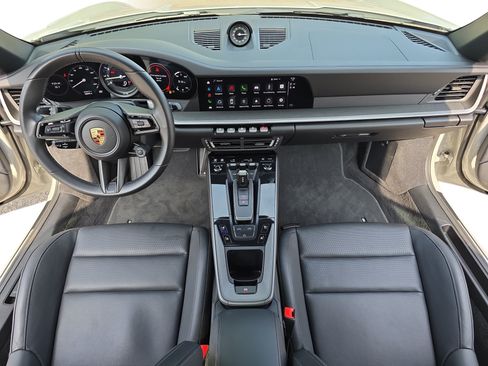 Used 2024 Porsche 911 Carrera 4S AWD/4WD image 9