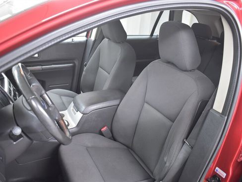 Used 2010 Ford Edge SEL FWD image 16