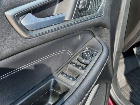 Used 2024 Ford Edge Titanium AWD/4WD image 19