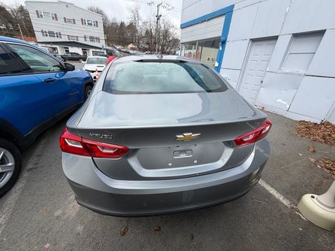 Used 2023 Chevrolet Malibu LT image 4