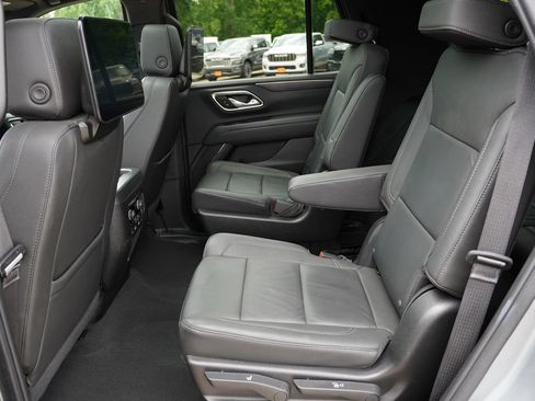 Certified 2024 Chevrolet Tahoe Z71 w/ Luxury Package AWD/4WD image 19