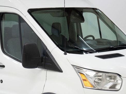 Used 2015 Ford Transit 350 XLT image 9