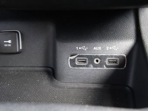 Used 2019 Dodge Durango GT image 28