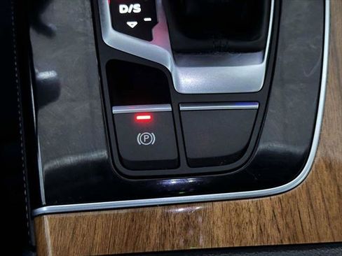 Used 2023 Audi Q5 2.0T Premium Plus w/ Premium Plus Package AWD/4WD image 28