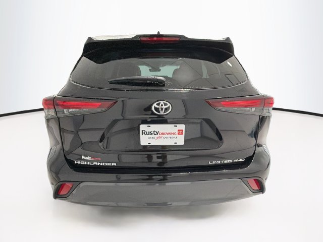 Certified 2025 Toyota Highlander Limited AWD/4WD image 5