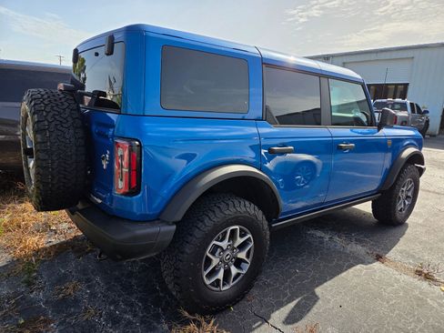 Used 2025 Ford Bronco Badlands AWD/4WD image 3