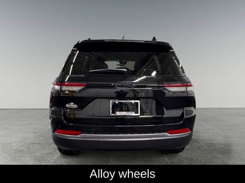 New 2026 Jeep Grand Cherokee Altitude AWD/4WD image 26