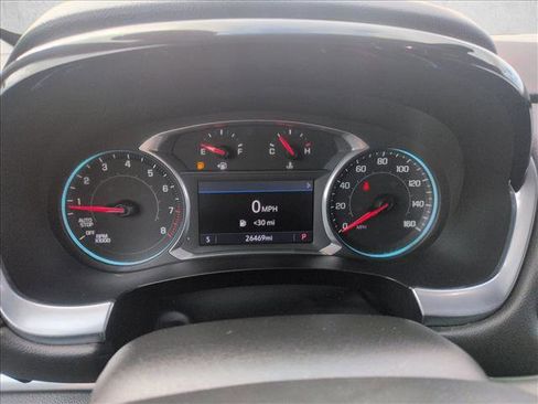 Used 2020 Chevrolet Traverse LT image 11