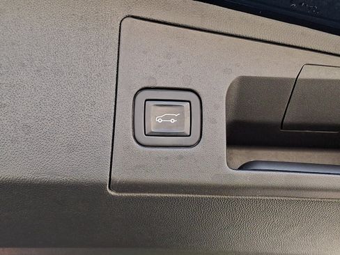 Certified 2023 Cadillac XT5 Sportv w/ Technology Package image 25