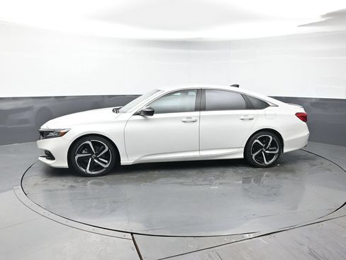 Used 2022 Honda Accord Sport Special Edition image 2