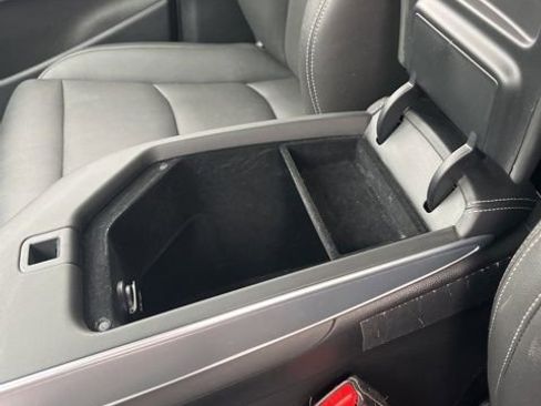 Used 2023 Genesis GV70 2.5T w/ Select Package image 18