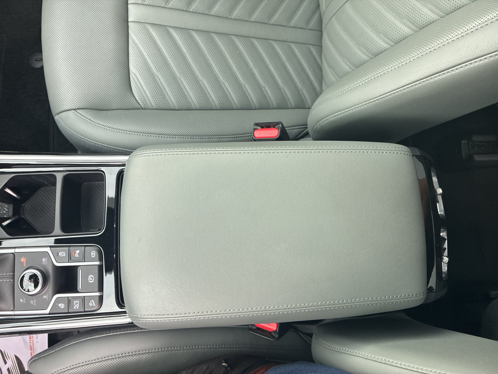 Used 2024 Kia Sorento SX Prestige w/ Sage Leather Package AWD/4WD image 35