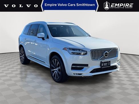 Certified 2025 Volvo XC90 B5 Core image 1