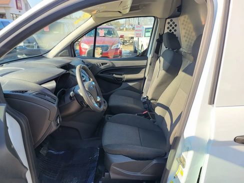 Used 2017 Ford Transit Connect XL image 2