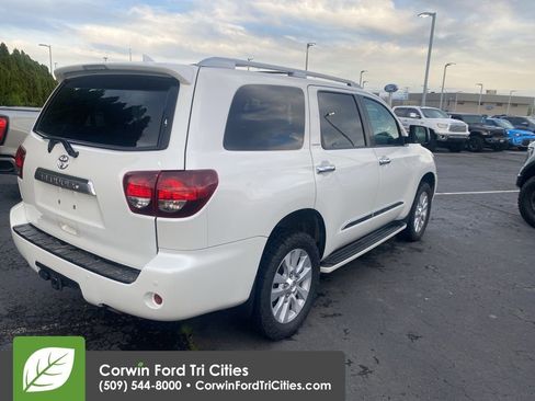 Used 2019 Toyota Sequoia Platinum image 6