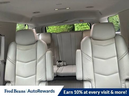 Used 2019 Cadillac Escalade Premium Luxury AWD/4WD image 9