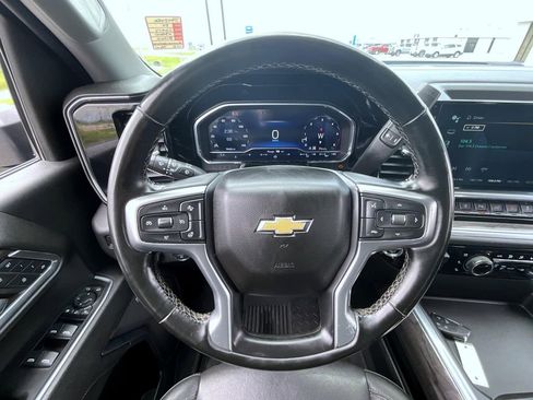 Used 2024 Chevrolet Silverado 3500 LTZ w/ LTZ Convenience Package AWD/4WD image 11