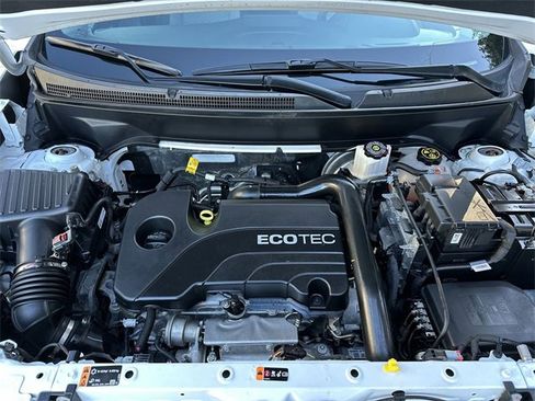 Used 2022 Chevrolet Equinox LS w/ LS Convenience Package image 18