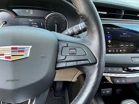 Used 2019 Cadillac XT4 Premium Luxury AWD/4WD image 14