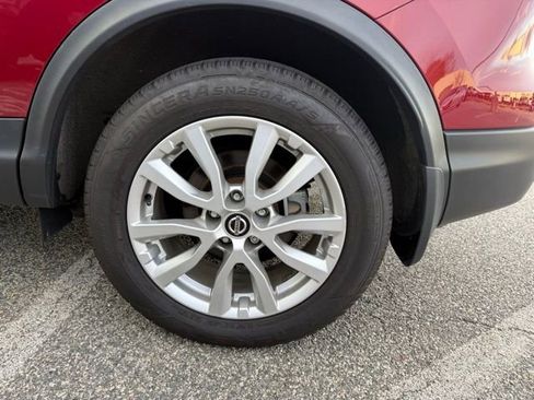 Certified 2022 Nissan Rogue Sport SV image 13