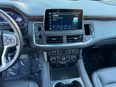 Used 2023 Chevrolet Tahoe Z71 w/ Z71 Off-Road Package image 20