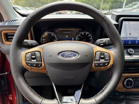 Used 2024 Ford Maverick Lariat w/ Black Appearance Package FWD image 22