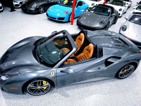 Used 2017 Ferrari 488 Spider RWD image 1