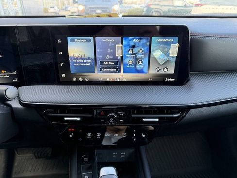 New 2026 Nissan Kicks SR w/ SR Premium Package image 22