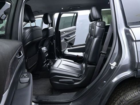 Used 2022 Jeep Grand Cherokee L Limited AWD/4WD image 13