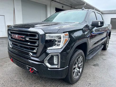 Used 2021 GMC Sierra 1500 AT4 w/ AT4 Carbonpro Edition AWD/4WD image 3