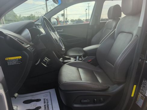 Used 2018 Hyundai Santa Fe AWD image 8