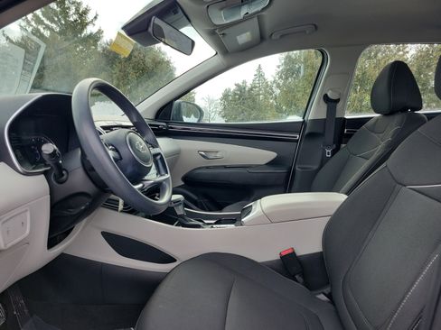 Used 2023 Hyundai Tucson SE image 15