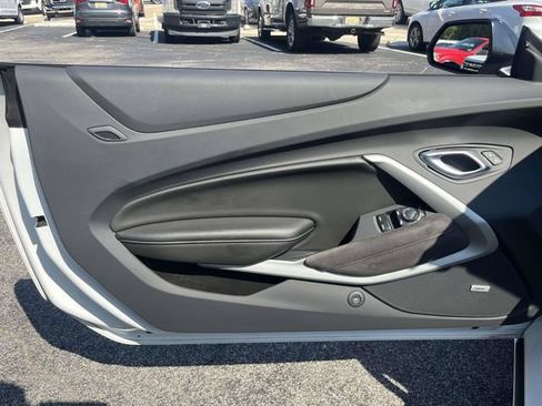 Used 2023 Chevrolet Camaro LT RWD image 17