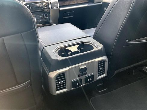Used 2018 Ford F150 Lariat w/ Equipment Group 502A Luxury AWD/4WD image 34