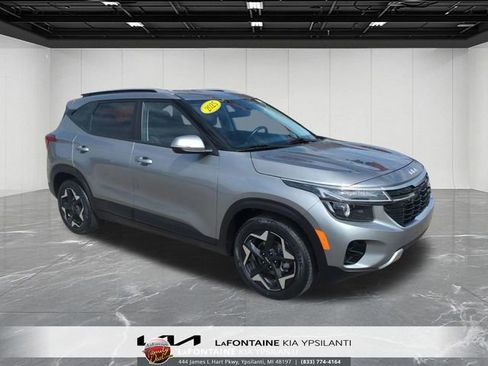 Certified 2025 Kia Seltos S image 7