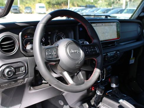 New 2026 Jeep Wrangler Unlimited Rubicon 392 w/ Quick Order Package 27X Moab AWD/4WD image 32