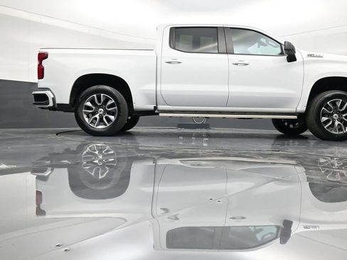 Used 2021 Chevrolet Silverado 1500 RST AWD/4WD image 25