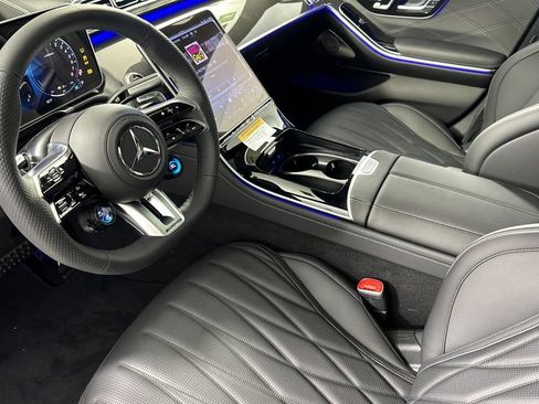 Used 2025 Mercedes-Benz S 63 AMG S image 7