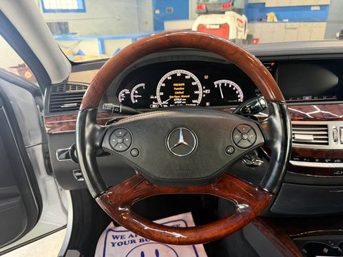 Used 2012 Mercedes-Benz S 550 4MATIC image 22