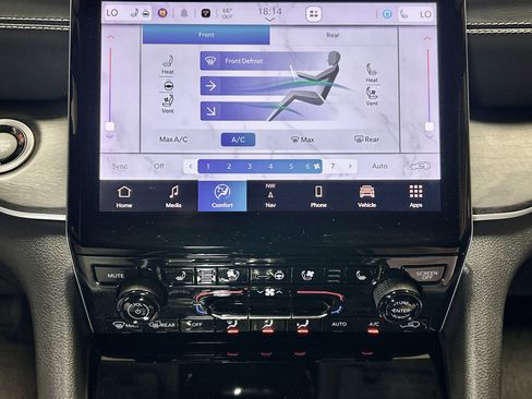 Certified 2023 Jeep Grand Cherokee L Limited w/ Luxury Tech Group II AWD/4WD image 29