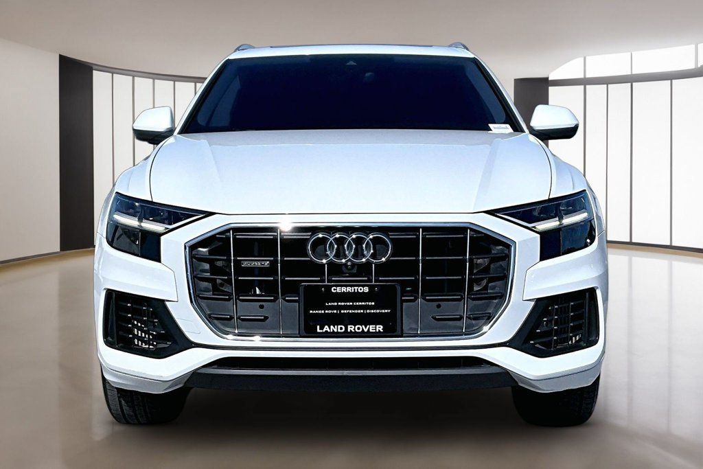 Used 2022 Audi Q8 Premium AWD/4WD image 2