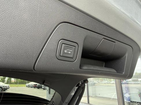 Used 2024 Buick Envision Avenir AWD/4WD image 52