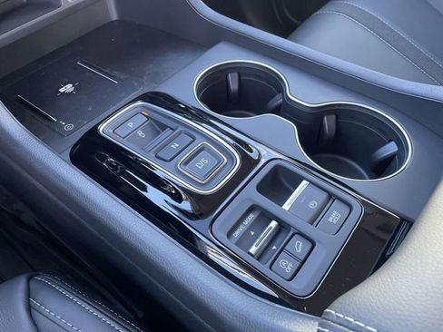 New 2025 Honda Pilot EX-L image 28