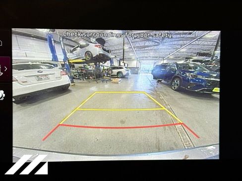 Used 2024 Kia Niro EX Touring FWD image 16