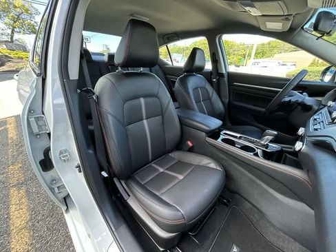 Certified 2025 Nissan Altima 2.5 SR FWD image 24