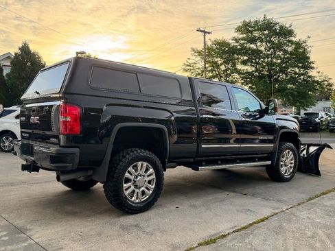 Used 2016 GMC Sierra 2500 Denali AWD/4WD image 3